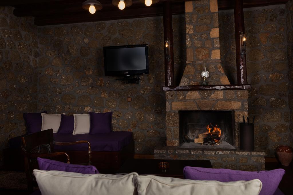 Pera Alonia Guest House Kato Sinikia Trikalon Room photo